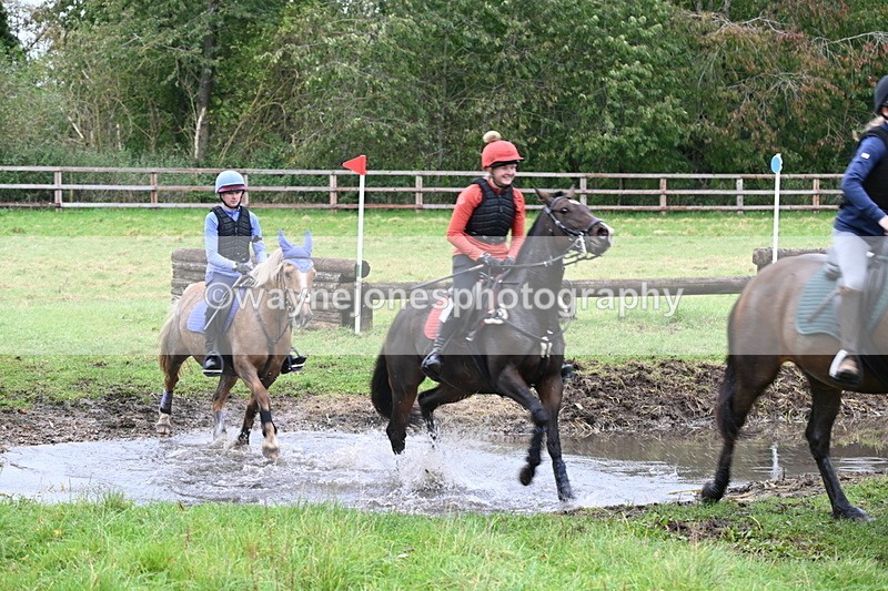 WJ6_6725 - Time at Photographer 13:06 to 13:23