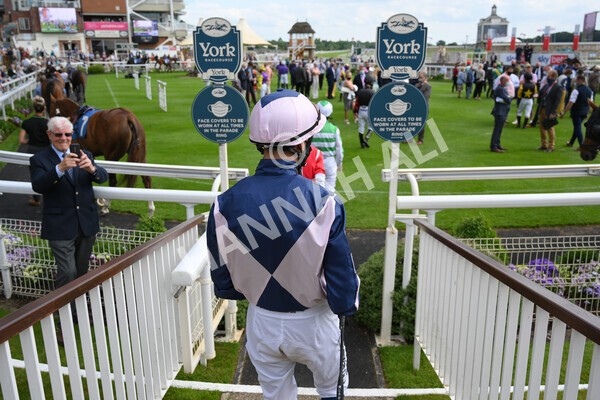 yr11062021r6-2 - Race 6 4.35pm Irish Thoroughbred Marketing Stakes