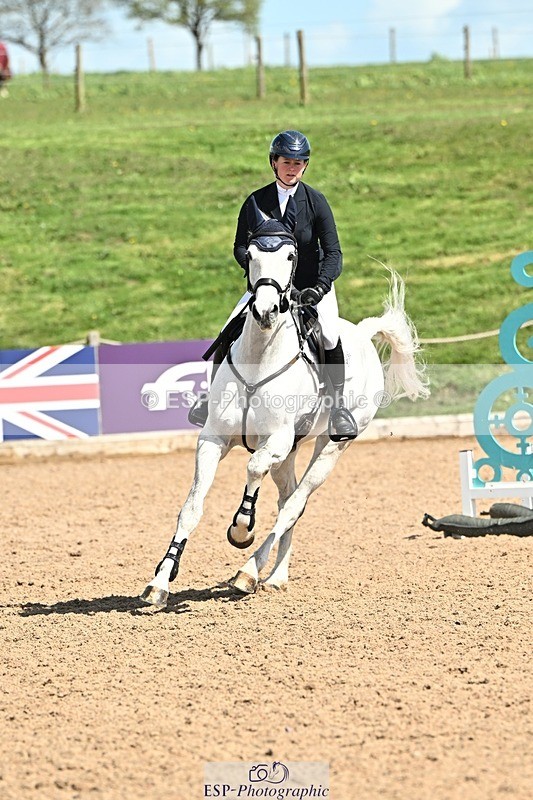 250416-133905-01176 - Cls 4 Newcomers and 1.10m