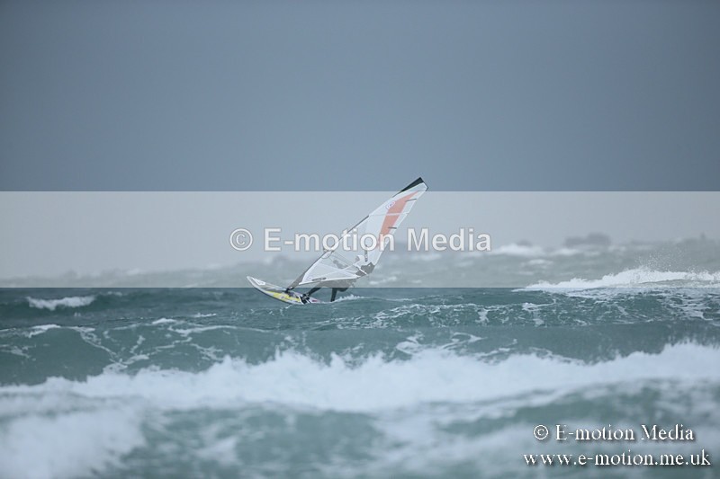 WS 030413-70 - Windsurfing