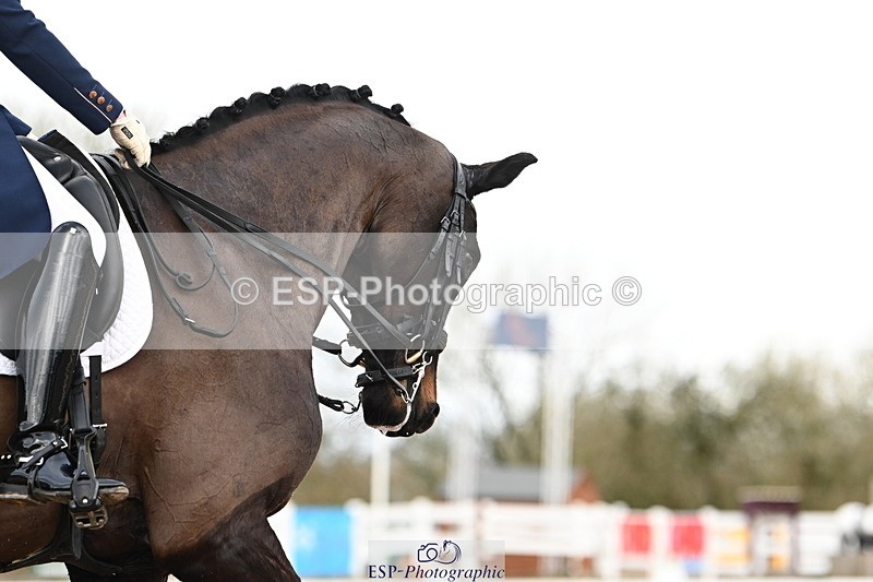 240218A-122740-07139 - 160-Abbie.Newbury-Seagry.Firstamour