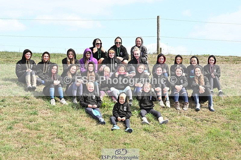 250821B-135714-00478 - Stable Shots and Group Photo