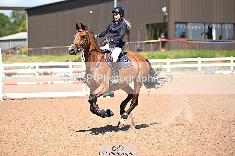 240728A-141729-09435 - Cls 36 1.05m Amateur Qualifier