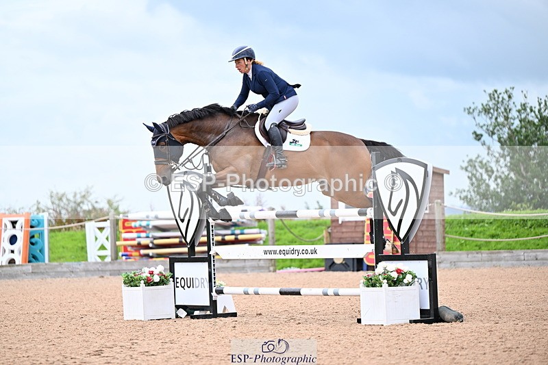 240726A-132905-01435 - Cls 3 Snr Foxhunter