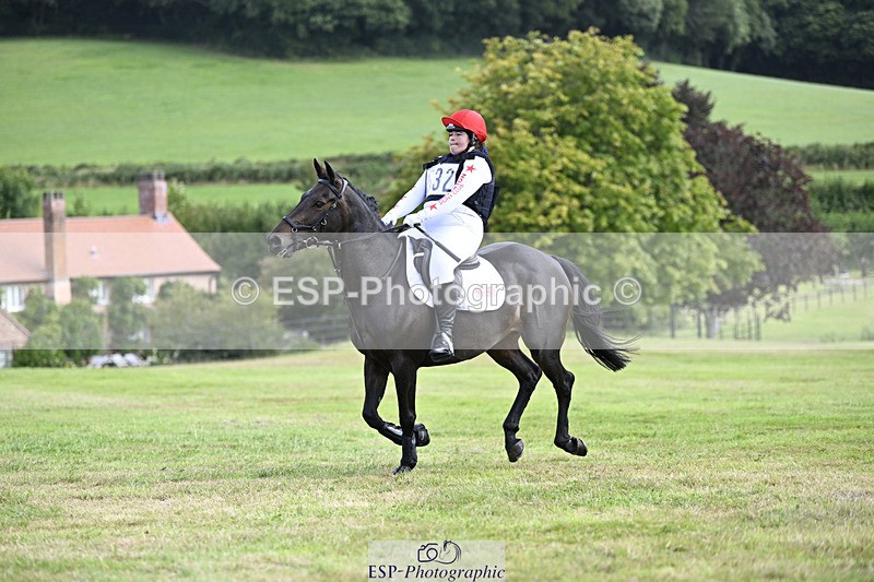 240825X-105525-31471 - 70cm XC 10.00 to 11.00