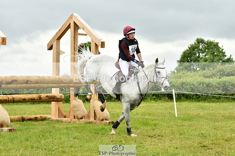 250524A-104927-09221 - A-065-Beatrice.Montgomerie-JAG.WOMANIZER.LADY