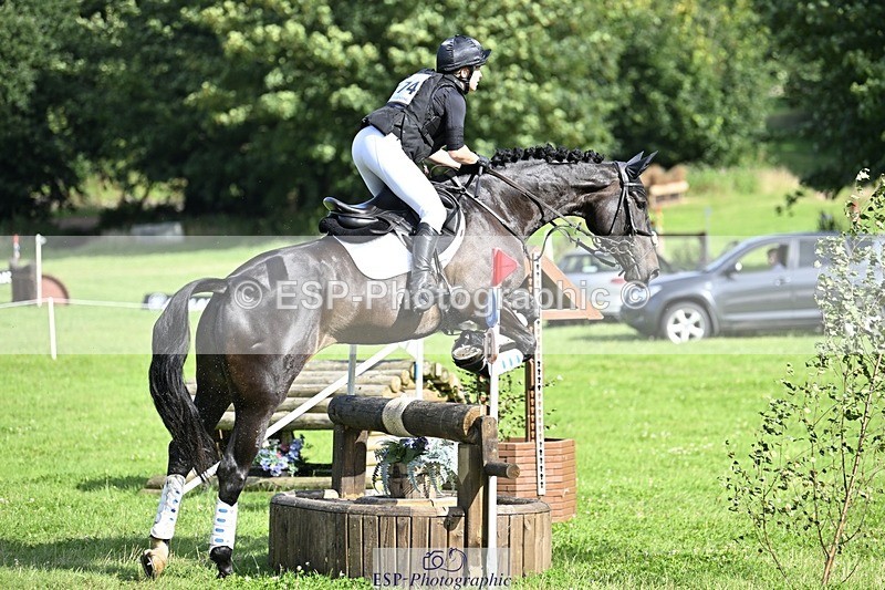 240803-164719-10091 - 274-Molly_Frampton-OBSIDIAN_ROYALE