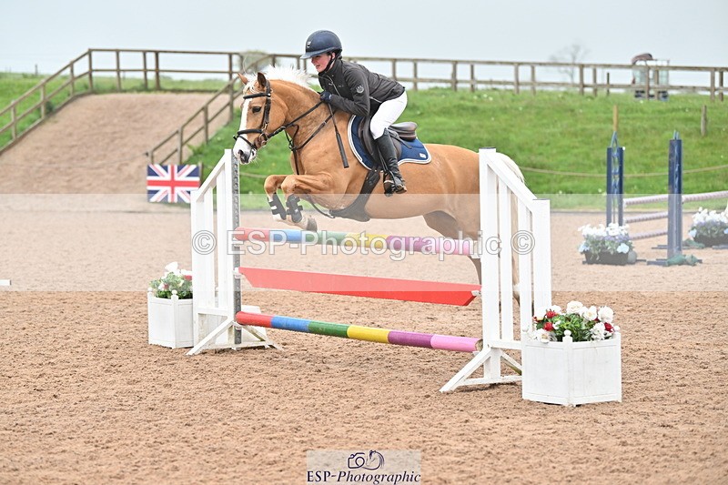 240505A-122935-05084 - Cls 4 Blue Chip Pony Newcomers & 1m Open