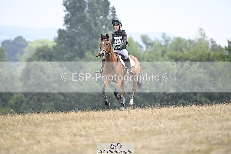 250824A-114200-35341 - 2002-Florence.Dovey-Moneyhills.Pageant