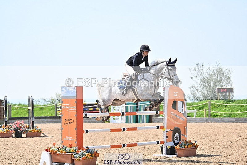 240511A-131531-13272 - Cls 35 Big Star 1st Jump Off