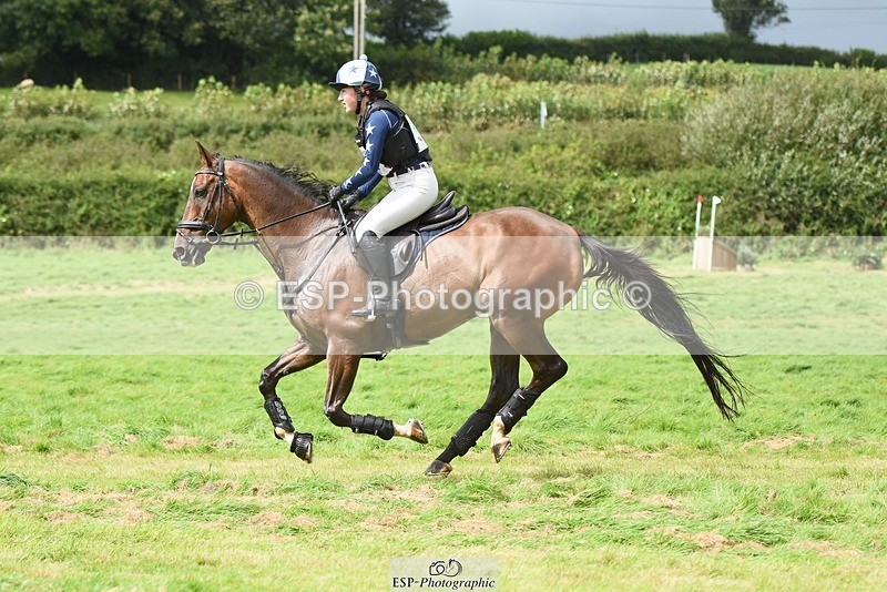 230820X-143700-4305 - BE100 XC 14.00 to 15.00 End