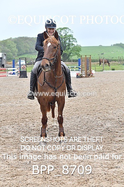 BPP_8709 - CLASS 24 SUN Senior BritiNovice/ 90cm Open