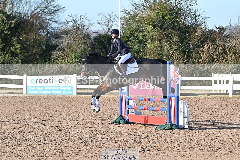 241113A-095105-00099 - Cls 01A&B Brit Nov & 90cm Open