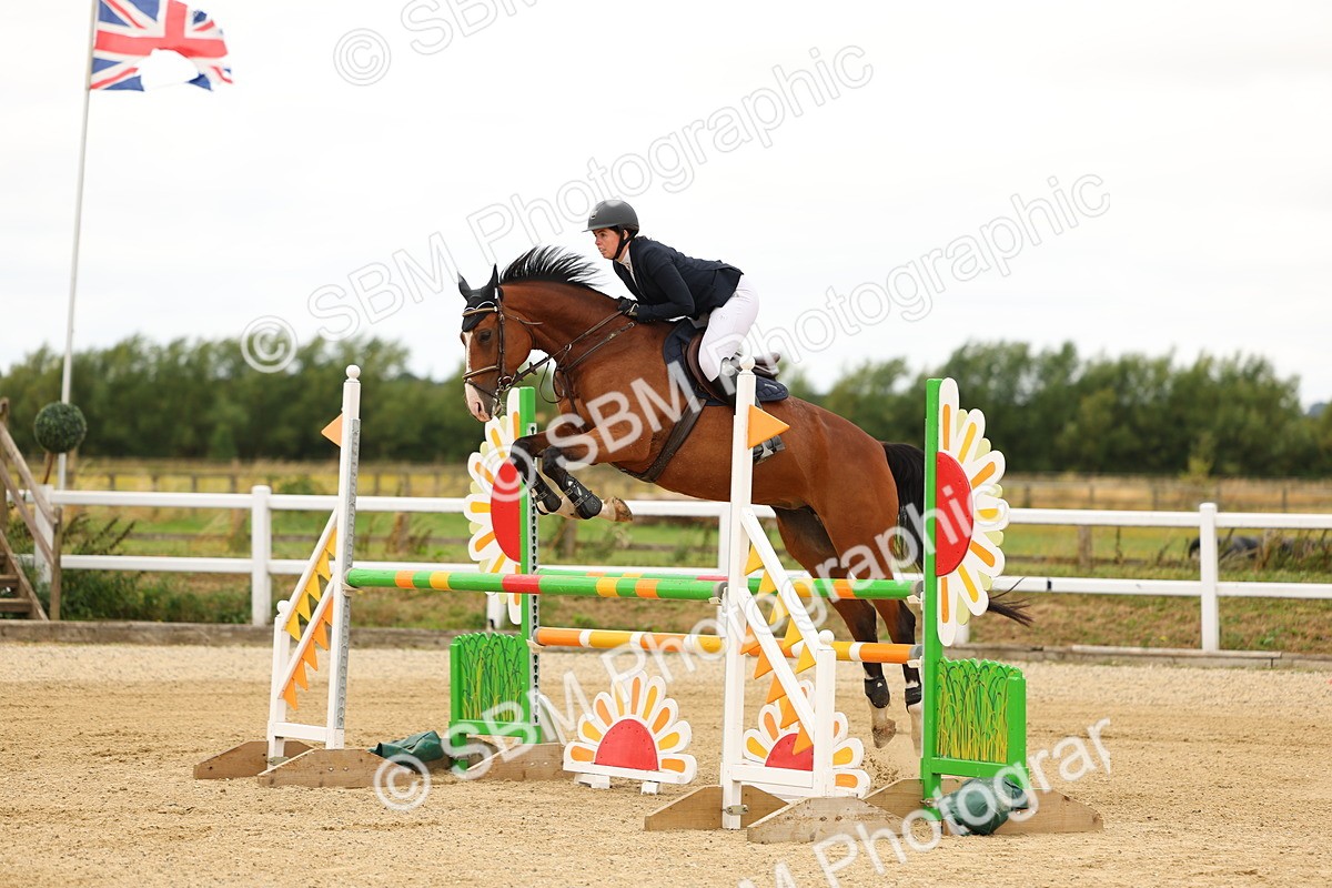 SBM_009929 - Class 3 - Senior Newcomers - 1.10m Open