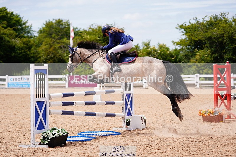 240629A-125528-05501 - Cls 18 Newcomers and 1m Open