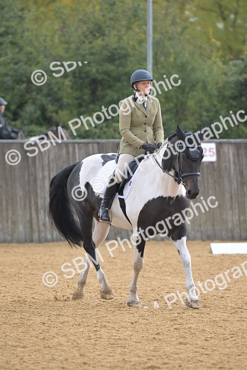 SBM_02245 - D2 - Small Tour Championship Intro 2