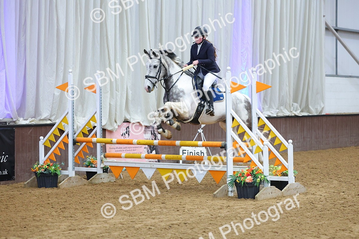 SBM_009590 - Class 20 - Senior British Novice/ 90cm Open - First Round (0.90m)