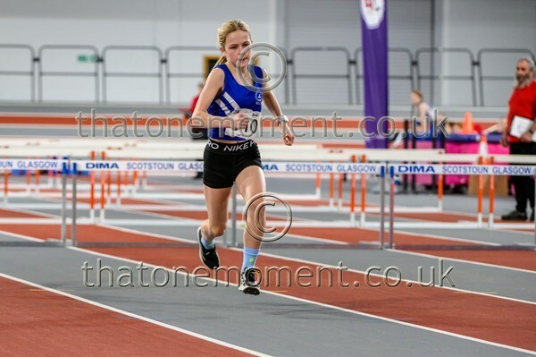 AgeInd25SUN-923137 - Track Female Set One