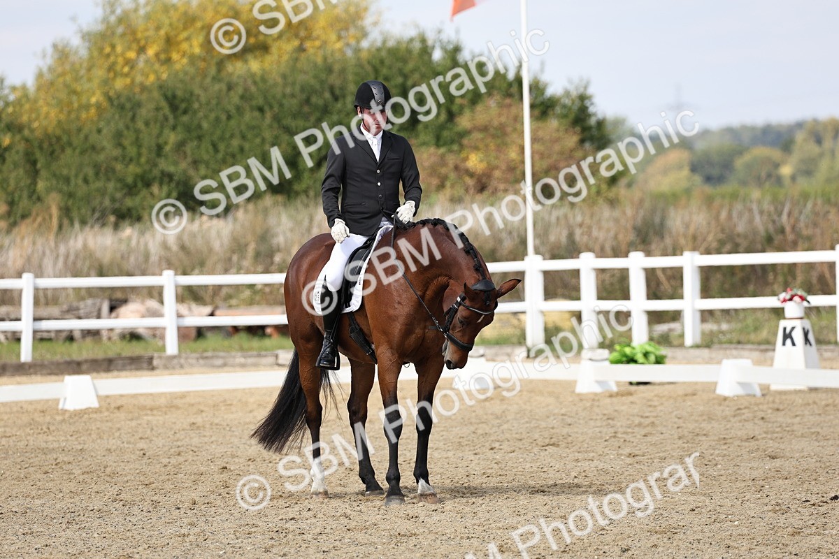 SBM_018730 - Class 16 - Novice 5 - 12.08-13.11