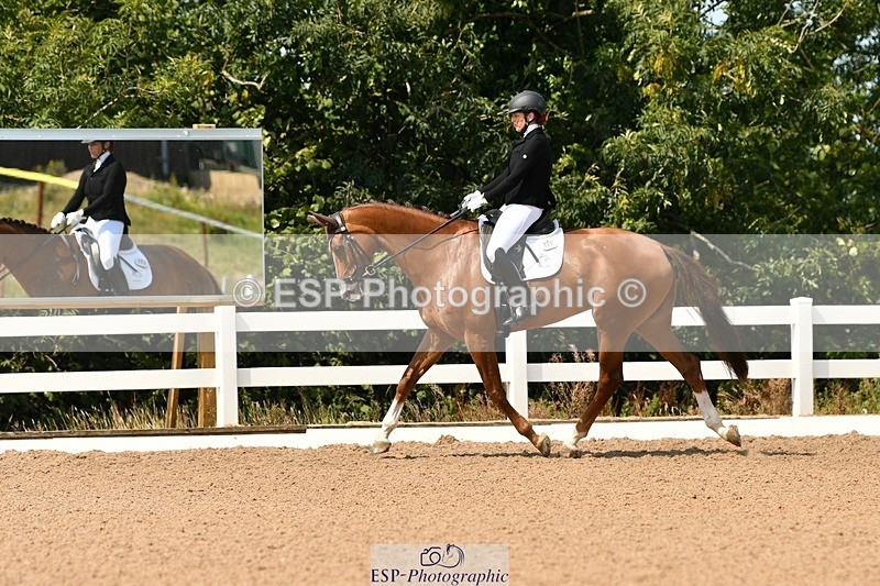 250817-124729-09724 - 088-Alice.De.SoerLauretta.S