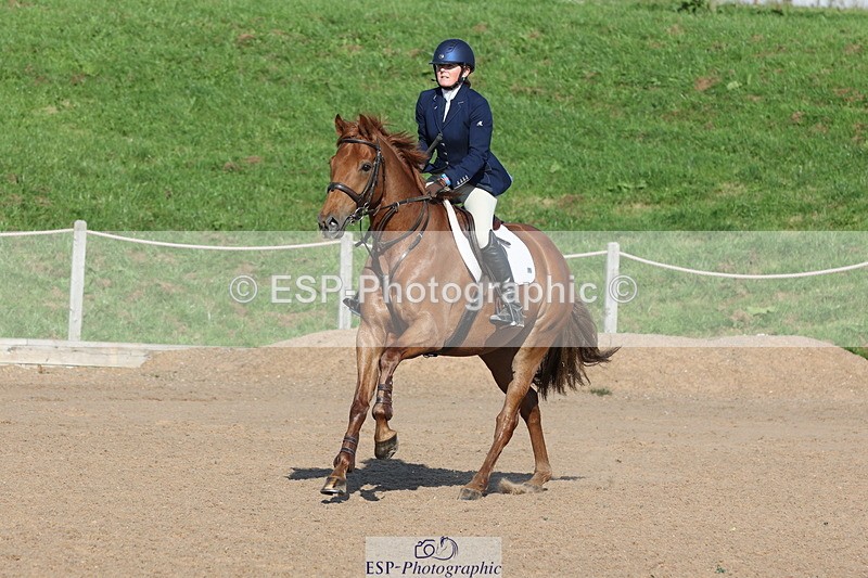 230915A-161226-03075 - Cls 6 Snr 1.05m Derby