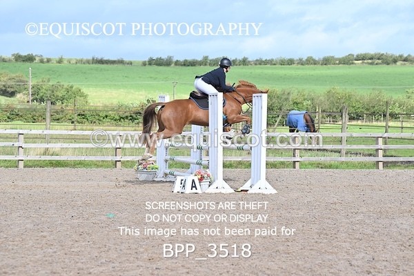 BPP_3518 - CLASS 36 SUN Senior British Novice/ 90cm Open