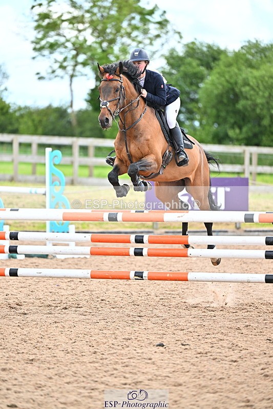 240608A-133750-02616 - Cls 4 Snr Newcomers and 1.10m Open