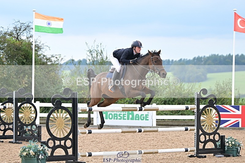 241004A-143941-02497 - Fri 12 1.15m Members Cup