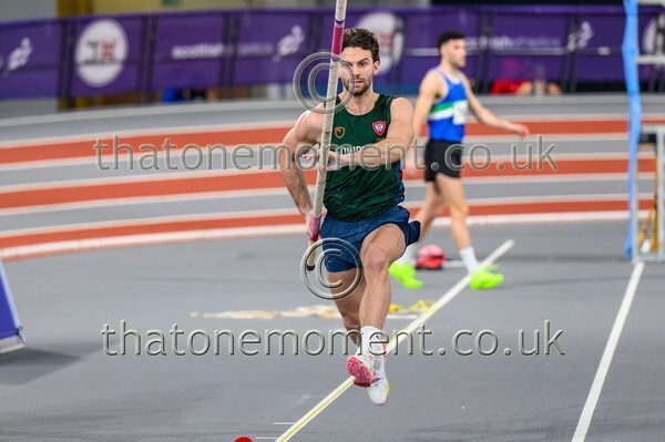 SeniorInd25-919668 - Field Male