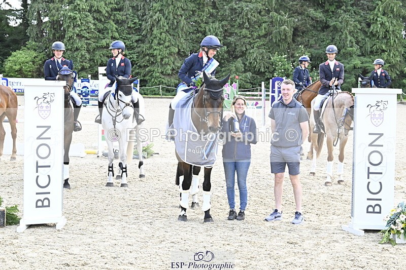 250525A-161236-18537 - Presentations Section C CCI 2 Star Long