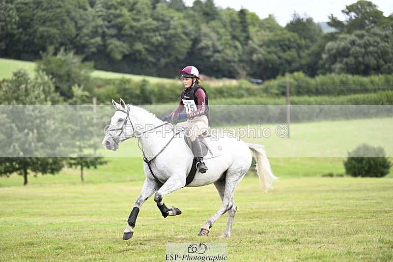 240825X-114946-32621 - 70cm XC 11.00 to 12.00