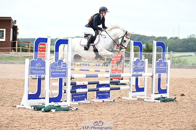 240908A-131358-03955 - Cls 15 U21 Intro 90cm-1.00m  Team Comp