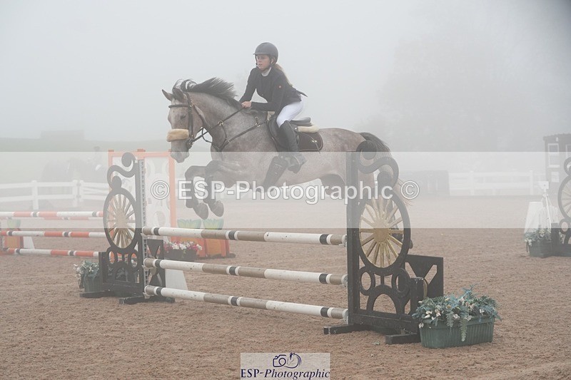 251003-102624-00056 - Cls 6 British Novice and 90cm