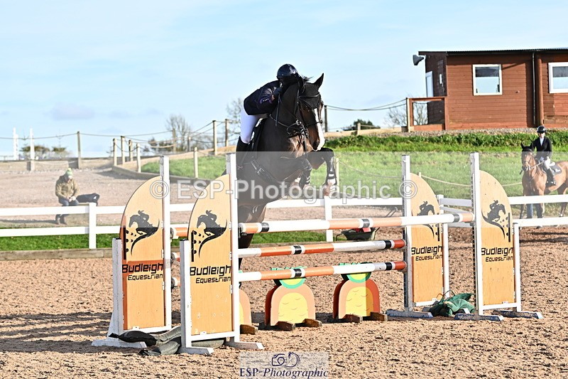 241113A-135612-00755 - Cls 05A&B Snr Fox & 1.20m Open