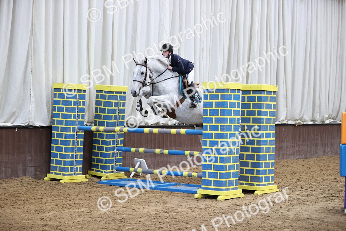 SBM_001729 - Class 4 - Senior Newcomers - 1.10m Open