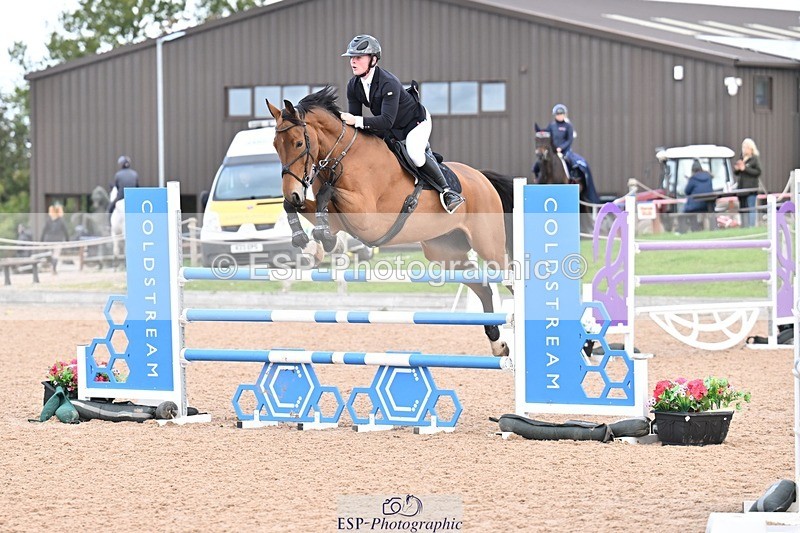 251005-100902-02677 - Cls 15 Foxhunter and 1.20m