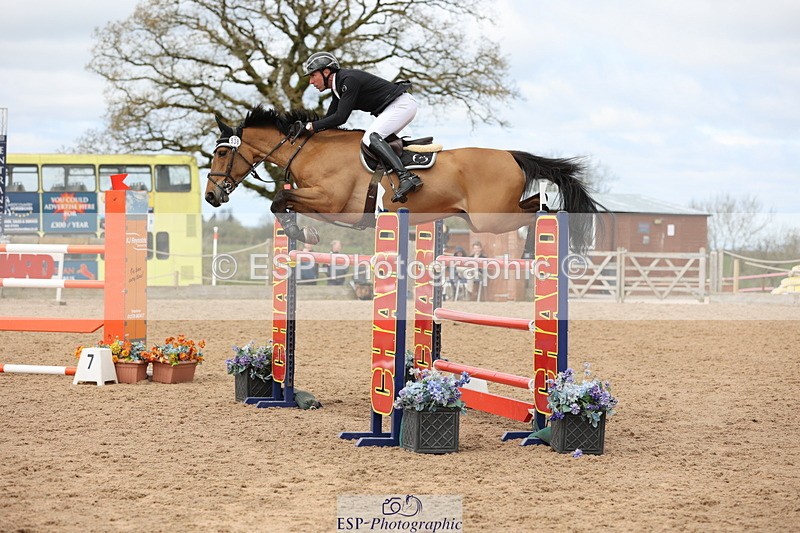 240419A-125600-07531 - Cls 6, 2 Star Medium Tour 1.35m