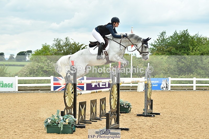 230720A-135146-03208 - Cls 21, 1 Star Gold 1.30m