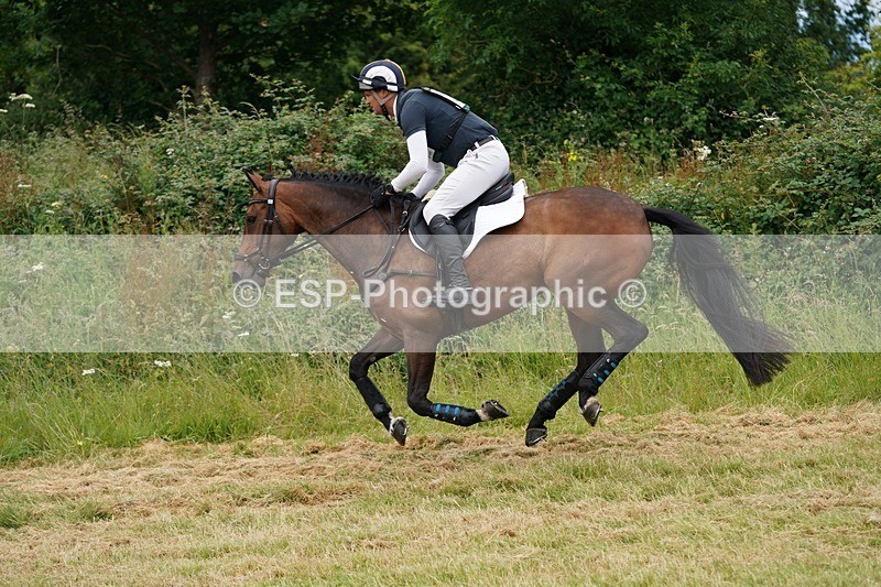 240630X-115714-6288 - 321-Gubby_Leech-ACTIVE_VOGUE