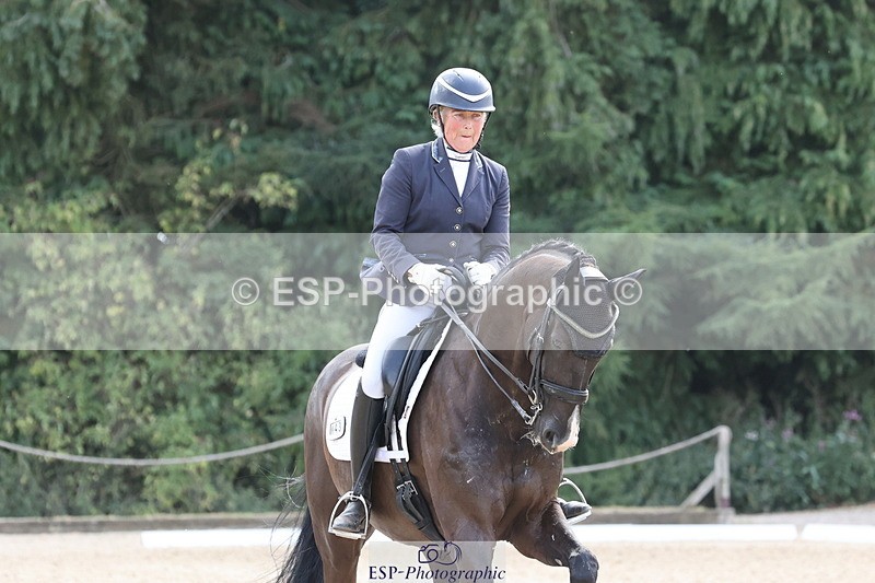 250809A-150920-04491 - 043-Louise.HutchinsonKingstone-W