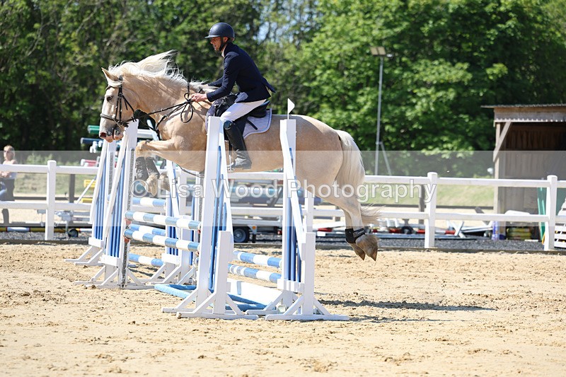 3E7A5452 - Class 4: Senior BN/90cm open