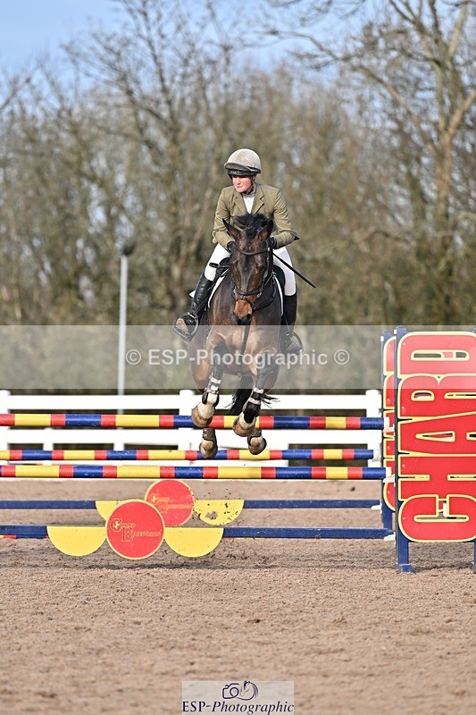 251126-122536-00445 - Cls 4 Newcomers and 1.10m