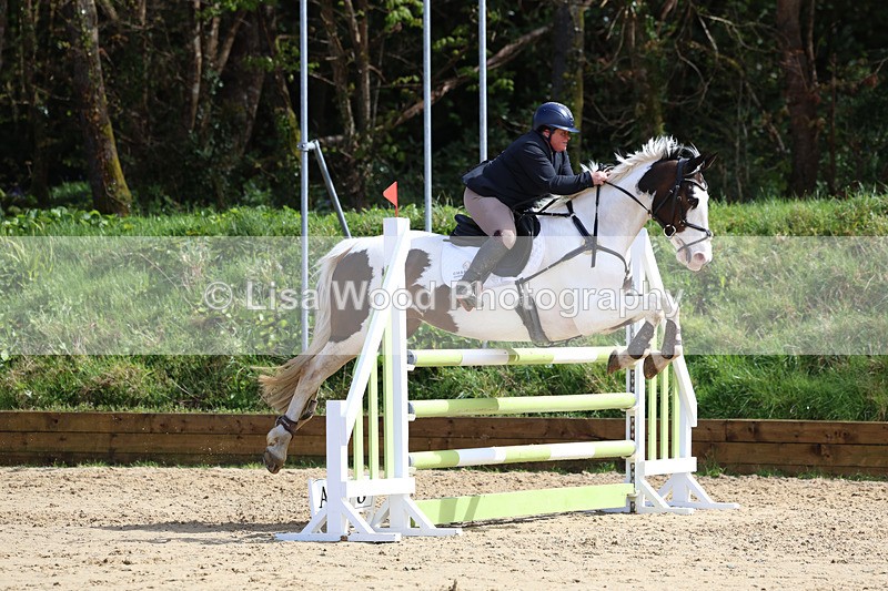 3E7A1365 - Class 6: Senior 1.05m