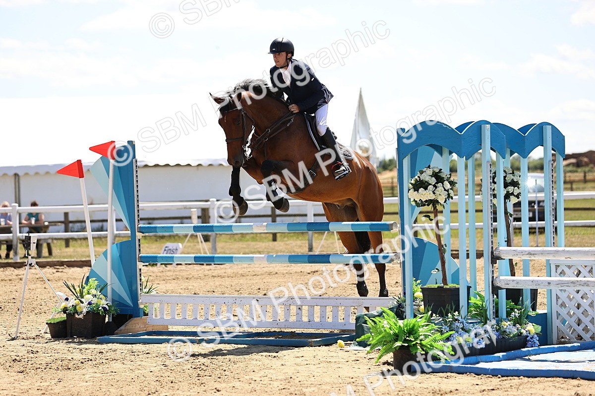SBM_014796 - Class 15 - Senior Newcomers - 1.10m Open