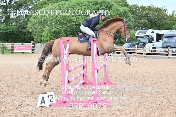 BPP_8079 - CLASS 11 SUN Senior BritiNovice/ 90cm Open