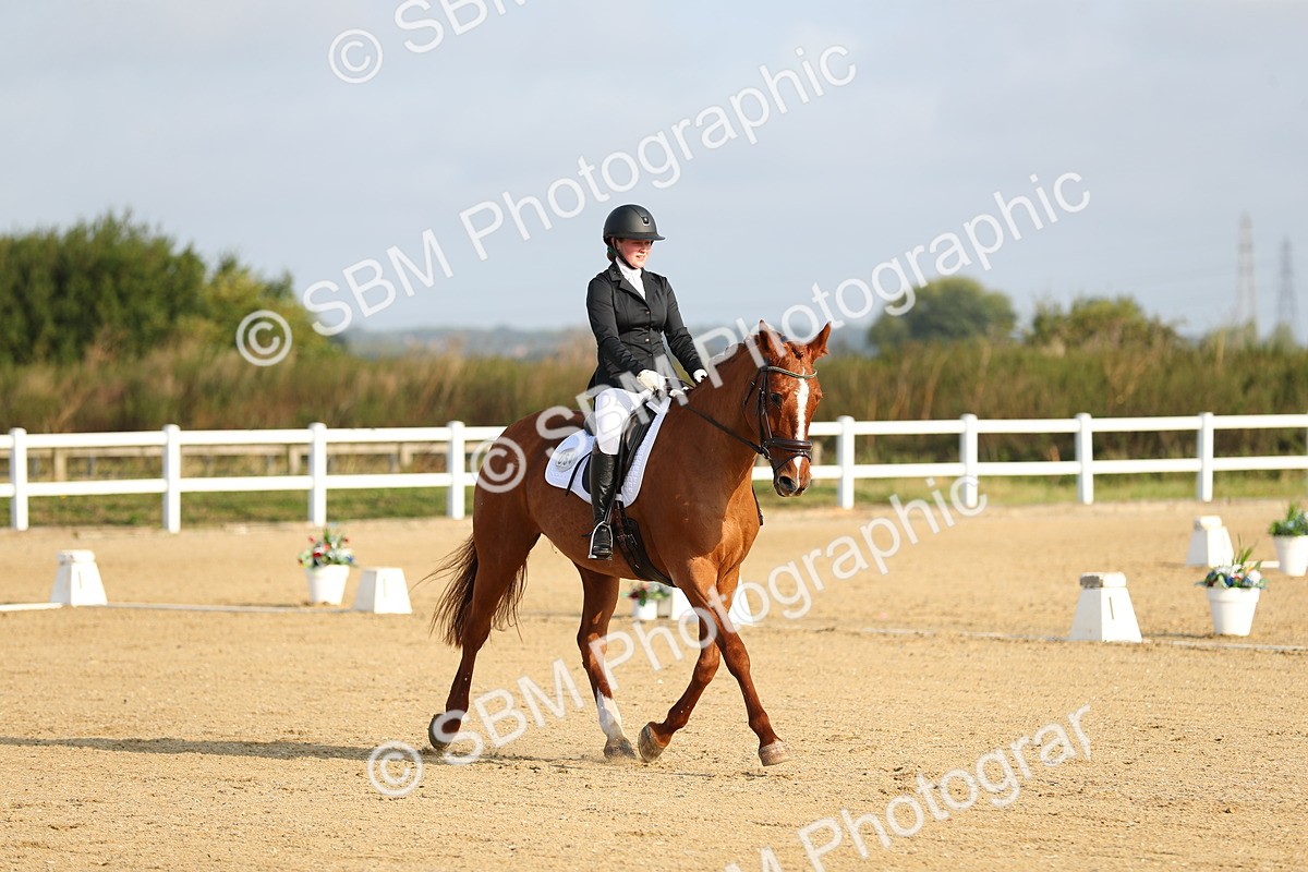 SBM_014990 - Class 13 - Novice 23 - 8,30-9.33