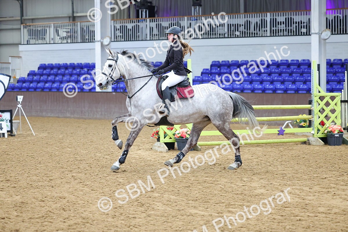 SBM_009734 - Class 20 - Senior British Novice/ 90cm Open - First Round (0.90m)