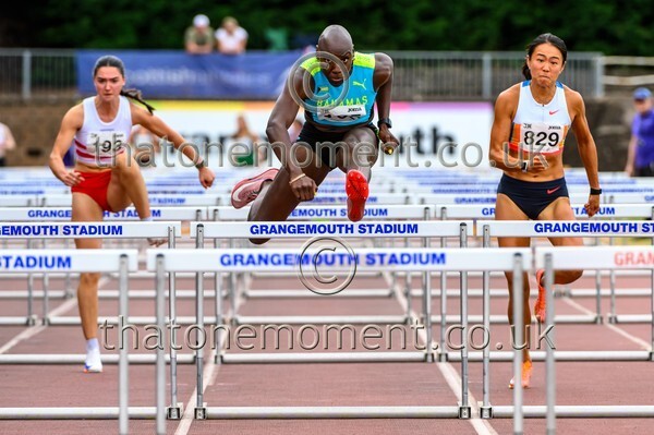 Sen25SUN-929577 - Track Female