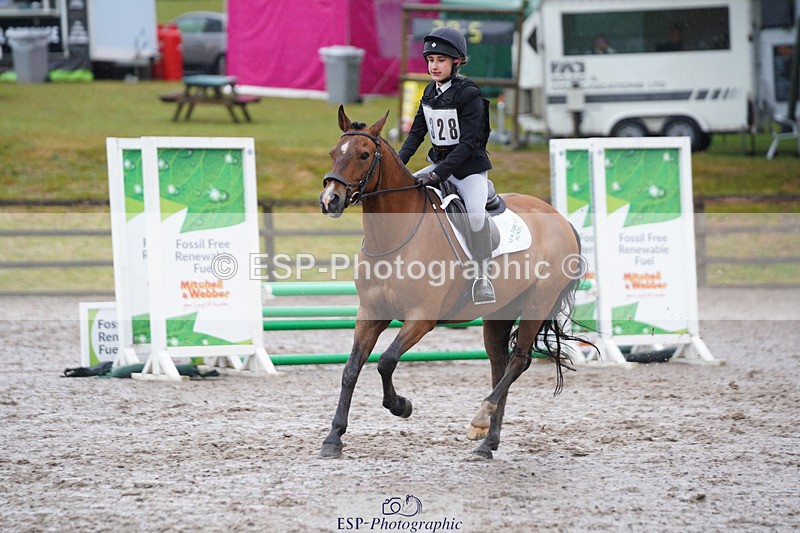 240824X-093640-22404 - 70cm Round 1 9.30 to 11.10