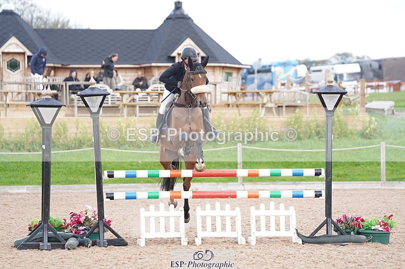 241005A-112714-04552 - SAT Cls 9 Snr Discovery &1m Open